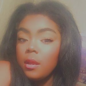 Meet your Posher, Destiny